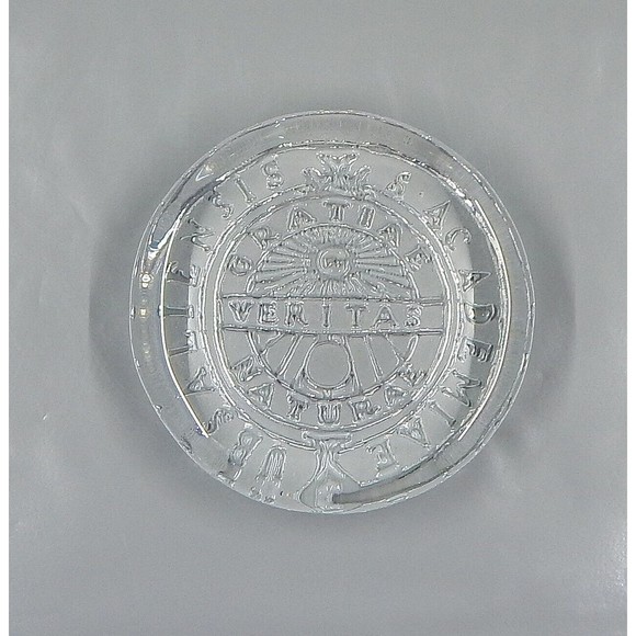Art Glass Hockey Puck Souvenir Uppsala University Ubsaliensis S Academiae Sweden - Picture 1 of 9